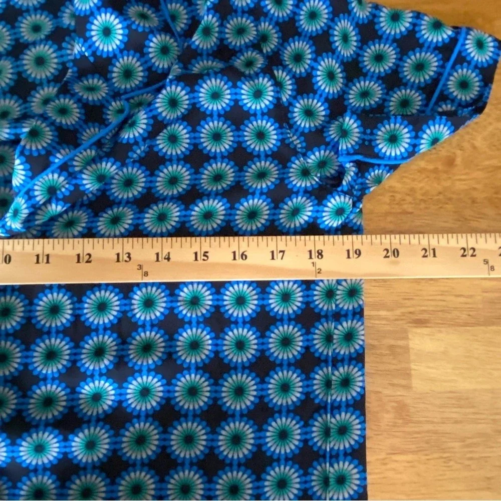 J.Crew Women's Retro Print Short Sleeve Button Up Shirt Size 6‎ Funky Sleep Top